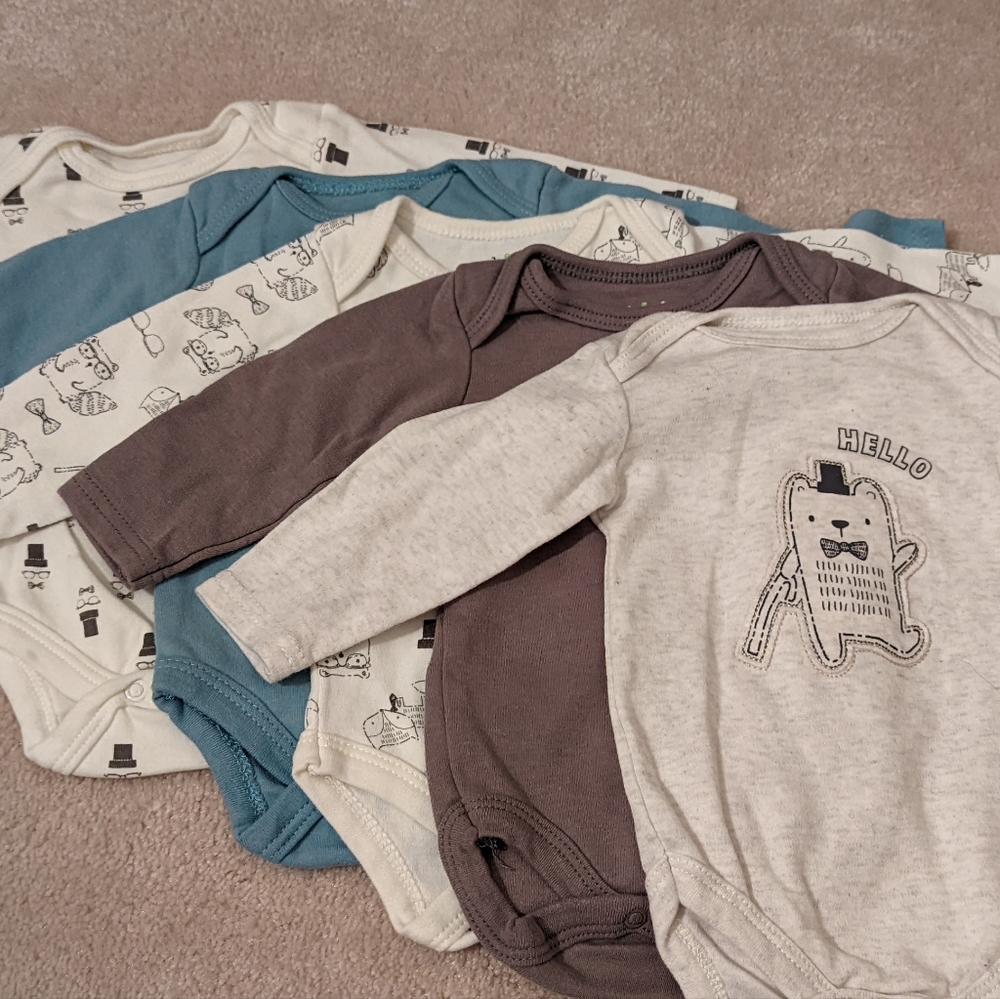 Never Worn - Set of 5 Chick Pea Cotton Long Sleeve Onesie Bodysuits